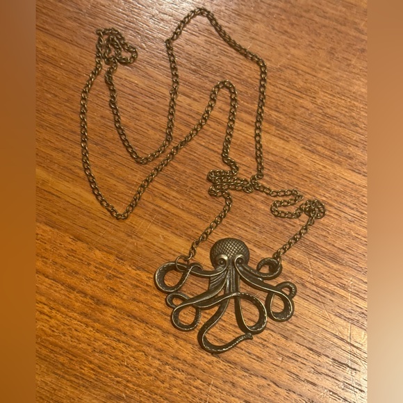 Vintage Octopus Pendant Necklace - Picture 2 of 4
